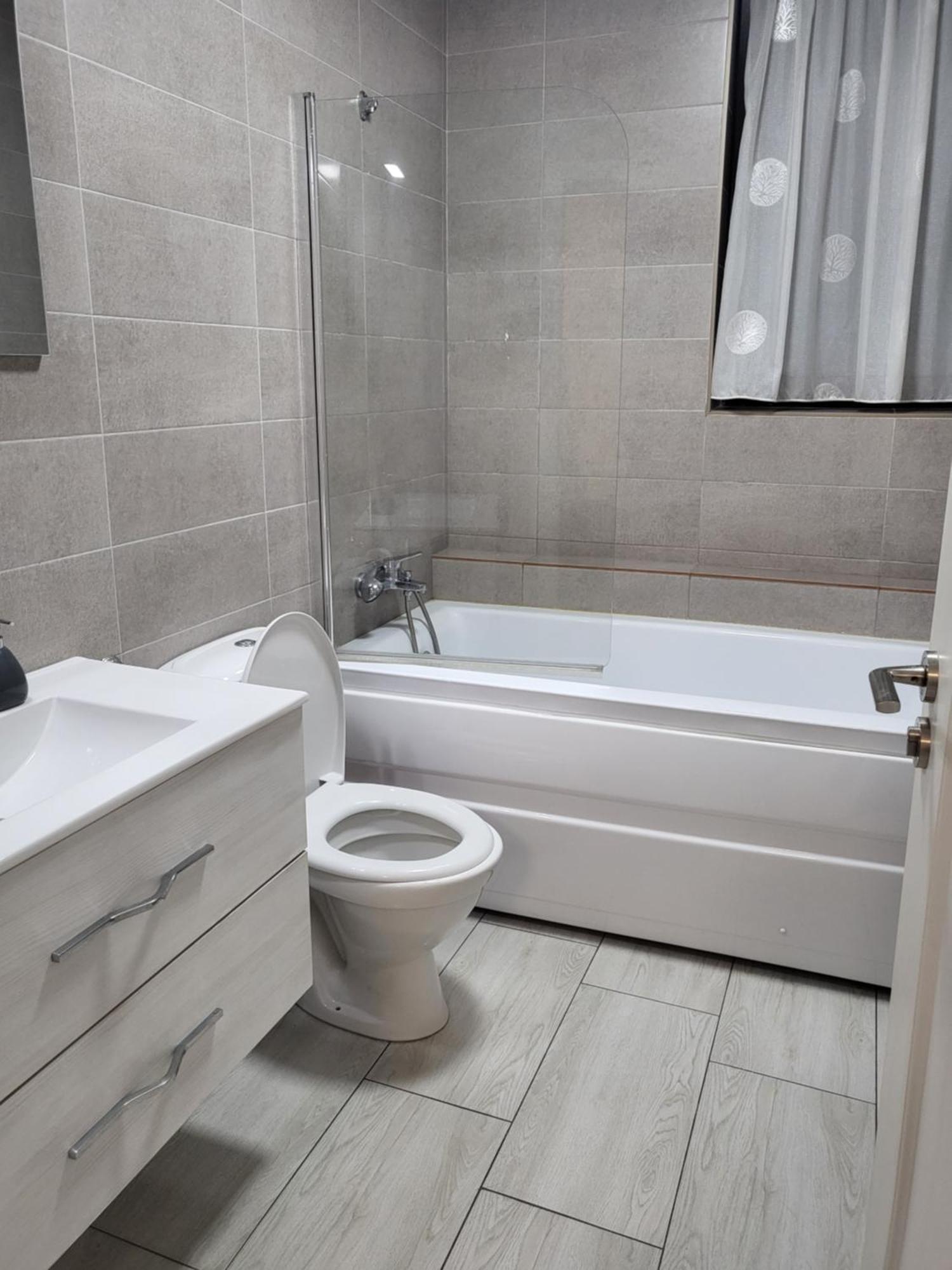 Apartament Alex, Dem Radulescu รึมนิคูวัลเจีย ภายนอก รูปภาพ